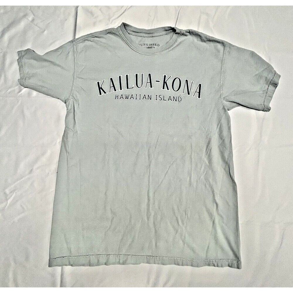 Sunkissed Coconut Graphic Tee 100% Cotton Medium Kailua-Kona Hawaiian Island